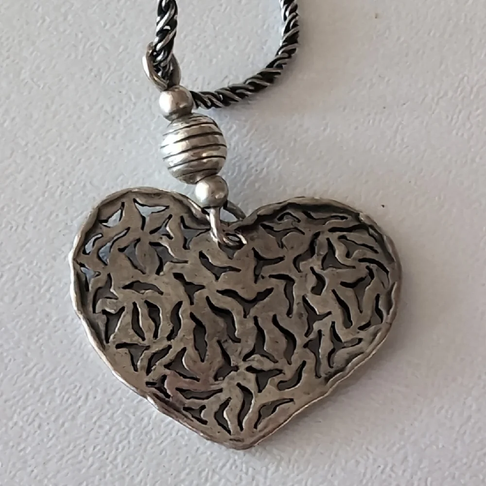 Silver Heart Pendant Necklace - Picture 5 of 5